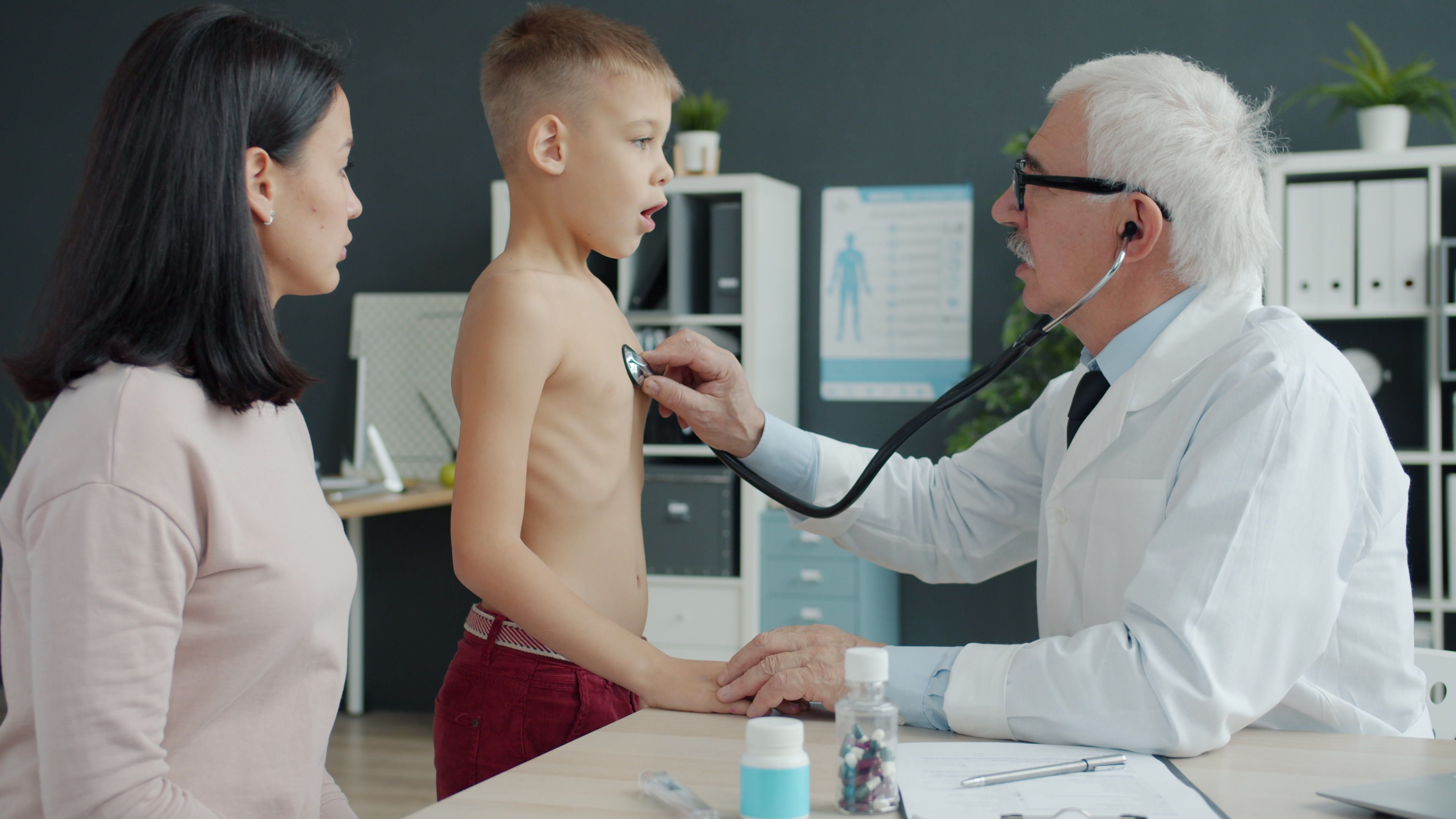 Alergia u dziecka – Jak rozpoznać pierwsze objawy i kiedy naprawdę warto zgłosić się do lekarza?
